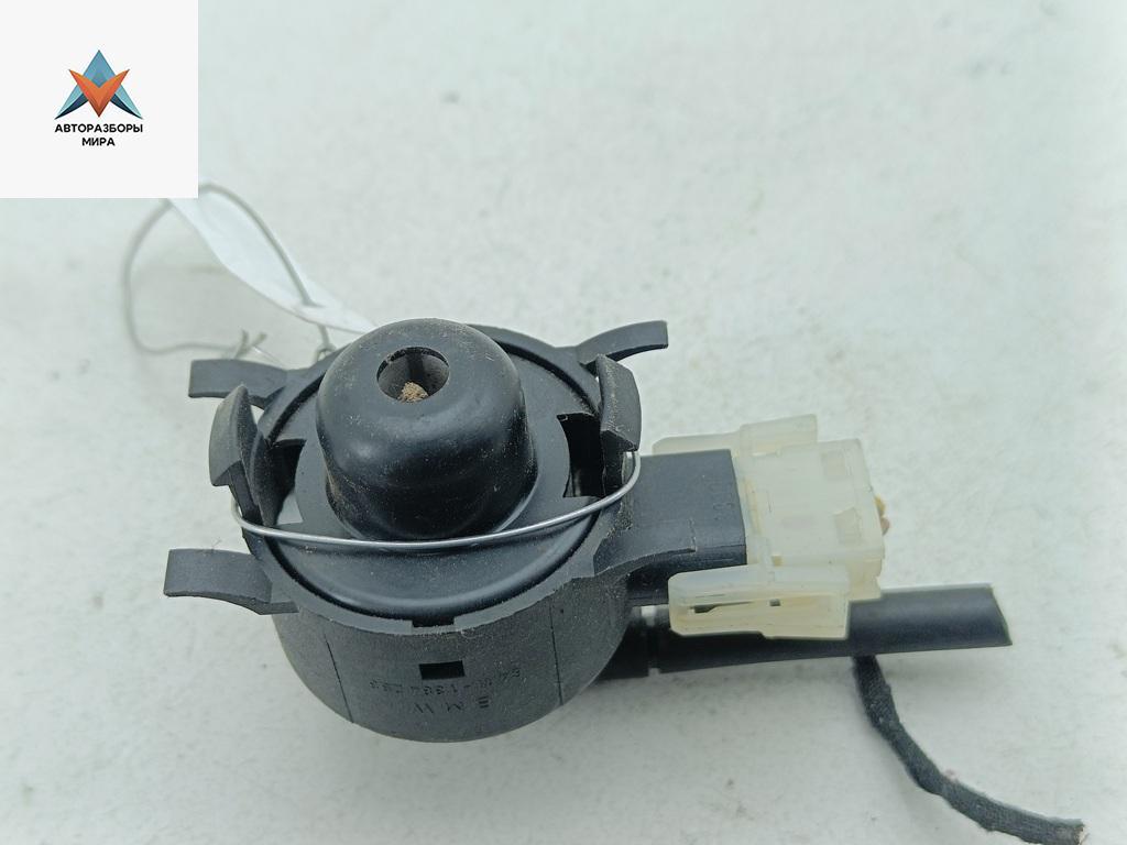 датчик температуры BMW 5 серия E39 1999, 3.0 л., дизель, АКПП, серый, универсал, 1384253 - фото №1