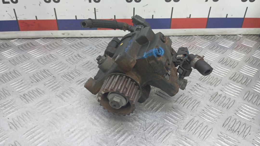 ТНВД Renault Kadjar 1 поколение 2016, 1.5 л., дизель, МКПП, внедорожник 5 дв., 167003669R, H8201100115 - фото №1