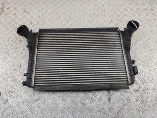 радиатор интеркулера Volkswagen Passat B6 2008, 2.0 л., дизель, МКПП, чёрный, универсал, 3C0145805P