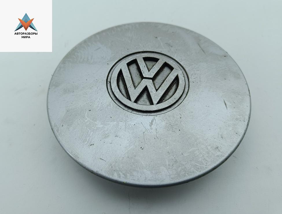 колпак колесный Volkswagen Golf 3 поколение 1995, 1.8 л., бензин, АКПП, синий, хетчбэк 3 дв., 1H0601149 - фото №1