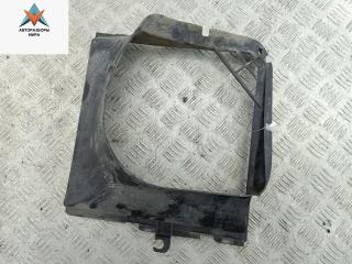 диффузор вентилятора Volkswagen Touareg 1 поколение 2003, 2.5 л., дизель, АКПП, чёрный, внедорожник 5 дв., 7L0117339