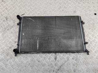 радиатор охлаждения Volkswagen Passat B6 2006, 2.0 л., бензин, МКПП, серый, седан, 1K0121253AN
