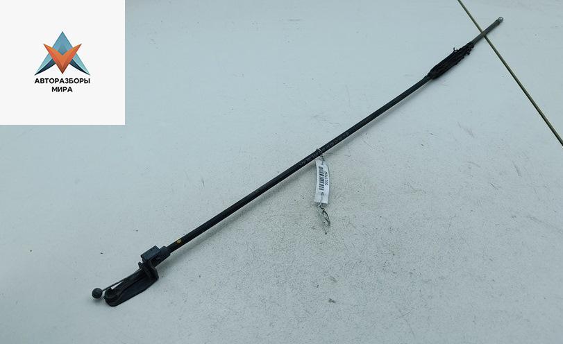 трос капота Volkswagen Passat B6 2010, 1.6 л., бензин, МКПП, серый, универсал, 3C1823531 - фото №1