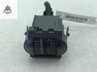 кнопка корректора фар Volkswagen Golf 6 поколение 2011, 1.6 л., дизель, МКПП, белый, хетчбэк 5 дв., 5K0941333