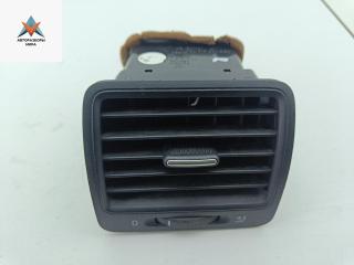 дефлектор обдува салона Volkswagen Golf 5 поколение 2005, 1.4 л., бензин, МКПП, синий, хетчбэк 5 дв., 1K0819710