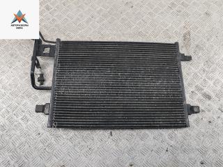 радиатор кондиционера Volkswagen Passat B5 [рестайлинг] 2002, 2.8 л., бензин, МКПП, зелёный, седан