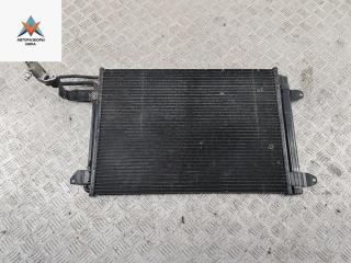 радиатор кондиционера Volkswagen Golf 5 поколение 2006, 1.4 л., бензин, МКПП, синий, хетчбэк 5 дв.