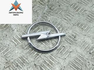 эмблема Opel Omega B [рестайлинг] 2000, 3.0 л., бензин, МКПП, зелёный, седан