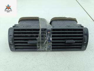 дефлектор обдува салона BMW 5 серия E39 [рестайлинг] 2002, 2.5 л., бензин, МКПП, серый, универсал, 8391179