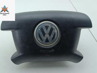 подушка безопасности водителя Volkswagen Caddy 3 поколение 2005, 2.0 л., дизель, МКПП, белый, фургон, 2K0880201B