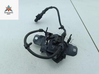 замок капота Volkswagen Bora 1 поколение 2000, 2.0 л., бензин, МКПП, синий, седан, 1J0823509C