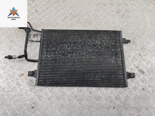 радиатор кондиционера Volkswagen Passat B5 1999, 1.6 л., бензин, МКПП, синий, универсал, 8D0260401