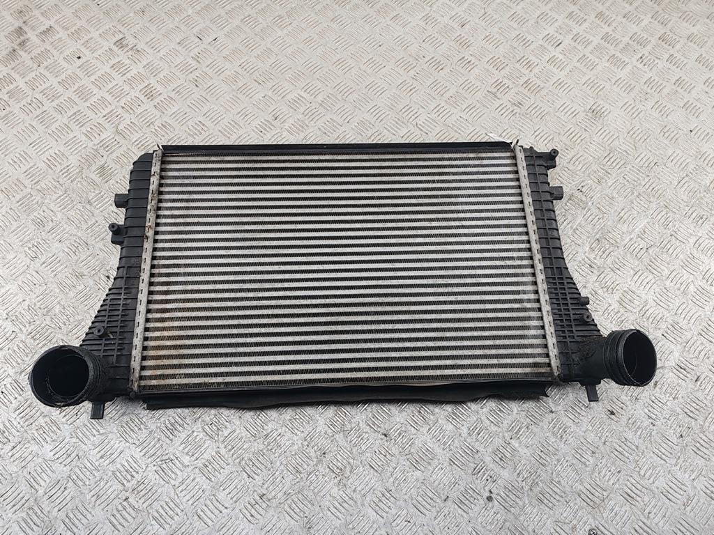 радиатор интеркулера SEAT Altea 2004, 1.9 л., дизель, МКПП, красный, минивэн