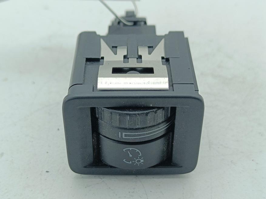 кнопка корректора фар Volkswagen Passat B6 2007, 2.0 л., бензин, МКПП, синий, универсал, 3C0941333A