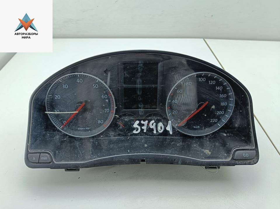 приборная панель Volkswagen Golf 5 поколение 2005, 1.4 л., бензин, МКПП, синий, хетчбэк 5 дв., 1K0920852 - фото №1