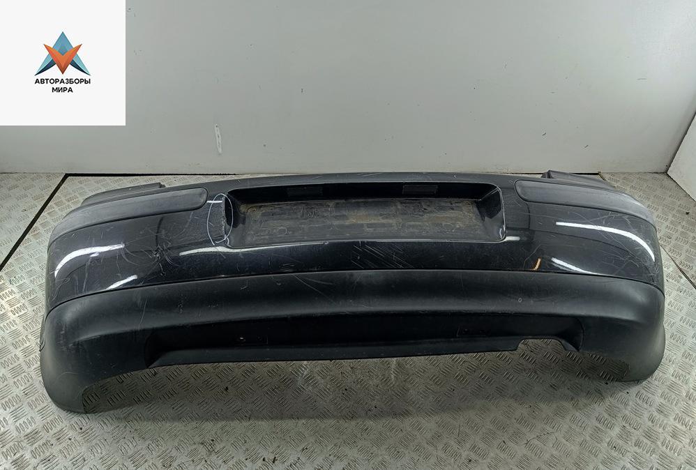 бампер задний Volkswagen Golf 4 поколение 2001, чёрный, хетчбэк 5 дв., 1J6807421 - фото №1