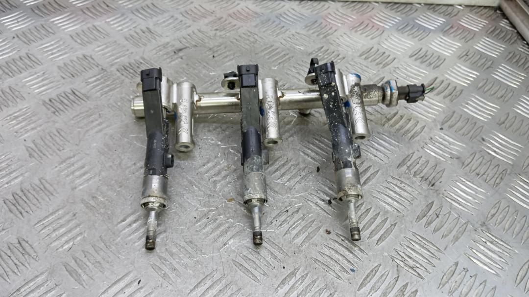 топливная рампа Citroen C5 AirCross 1 поколение 2022, 1.2 л., бензин, МКПП, внедорожник 5 дв. - фото №1