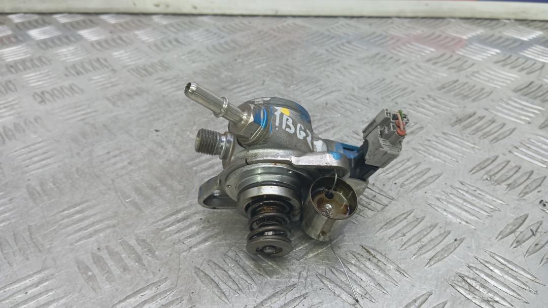 ТНВД Renault Kadjar 1 поколение 2016, 1.2 л., бензин, МКПП, внедорожник 5 дв., H8201437992, 166307214R - фото №1