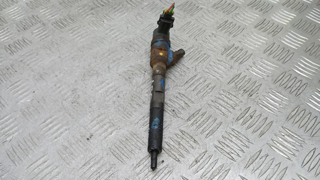 форсунка Kia Sorento 2 поколение 2009, 2.5 л., CRDi VGT, дизель, АКПП, внедорожник 5 дв., 0445110275 - фото №1