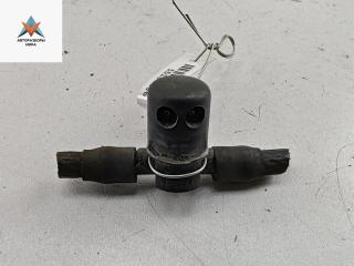 форсунка омывателя лобового стекла Opel Signum C [рестайлинг] 2005, 1.9 л., дизель, МКПП, чёрный, хетчбэк 5 дв., 9221637