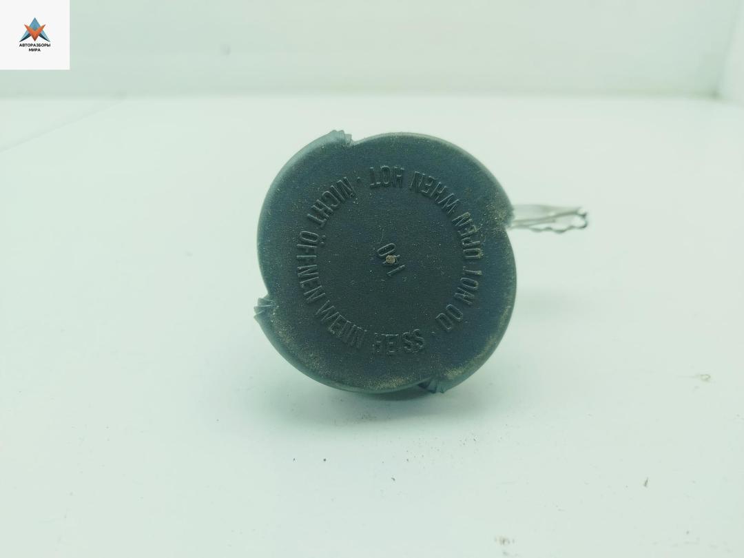 пробка расширительного бачка BMW 5 серия E60/E61 2006, 2.5 л., дизель, АКПП, чёрный, универсал - фото №1