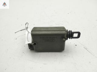 Активатор (привод) замка двери сдвижной Renault Kangoo 1 поколение 2002, 1.2 л., бензин, МКПП, серый, фургон, 8200095969