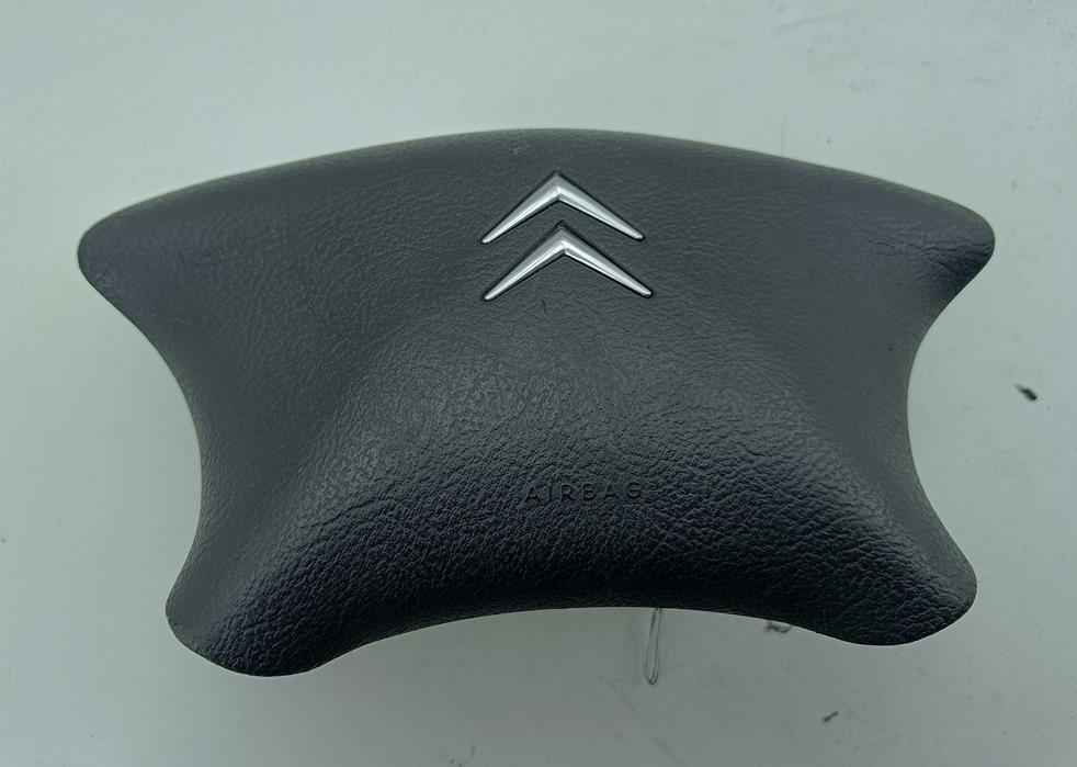 подушка безопасности водителя Citroen C5 2005, 2.0 л., дизель, МКПП, серый, хетчбэк 5 дв., 965093142E