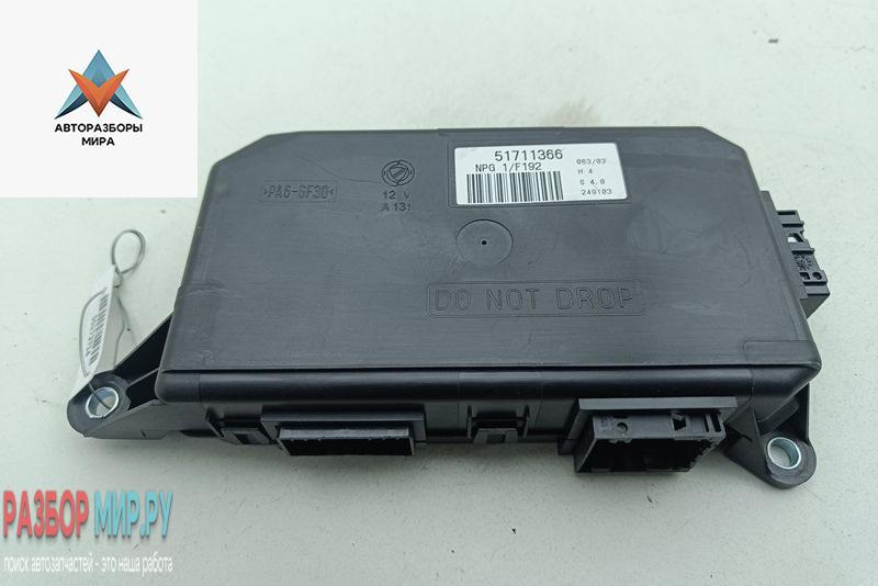 модуль управления двери Fiat Stilo 1 поколение 2003, 1.6 л., бензин, МКПП, чёрный, хетчбэк 5 дв., 51711366 - фото №1