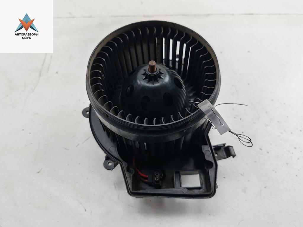 моторчик печки Mercedes-Benz C-Класс W203/S203/CL203 2003, 2.2 л., дизель, МКПП, серый, универсал - фото №1