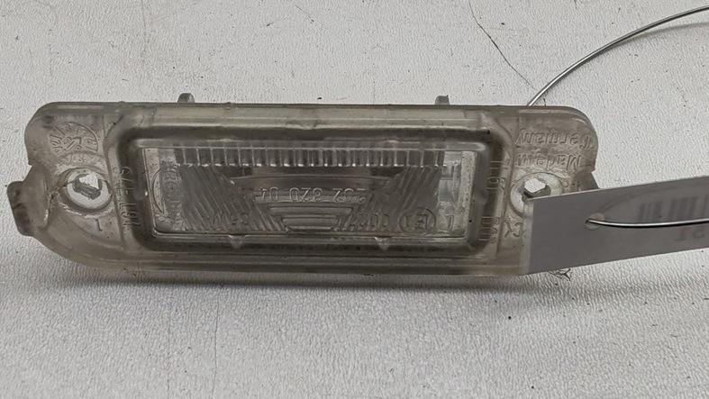 подсветка номера Mercedes-Benz E W210 2001, 2.2 л., дизель, АКПП, коричневый, универсал, 2028200456
