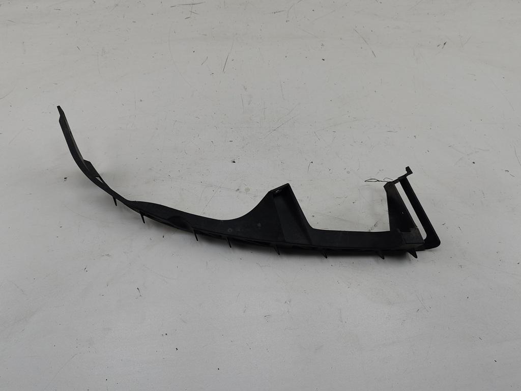 крепление фары левой Mazda 6 GG/GY 2006, 2.0 л., бензин, МКПП, чёрный, универсал, GP9A-50161