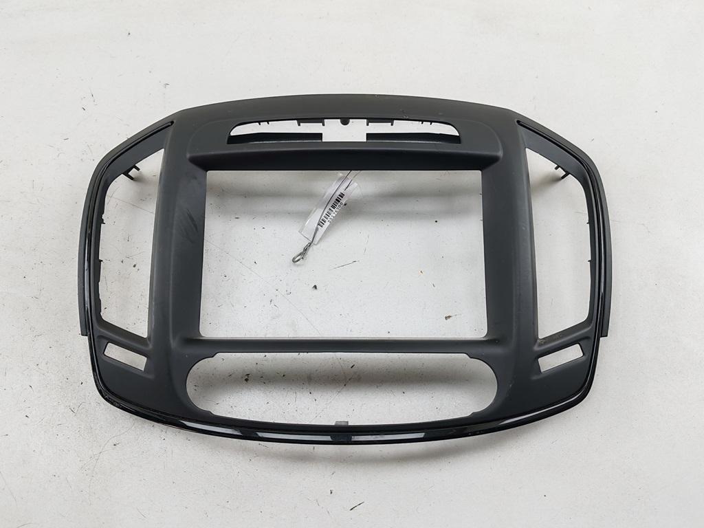 рамка под магнитолу Opel Insignia A 2016, 1.6 л., дизель, МКПП, серый, универсал, 39076938