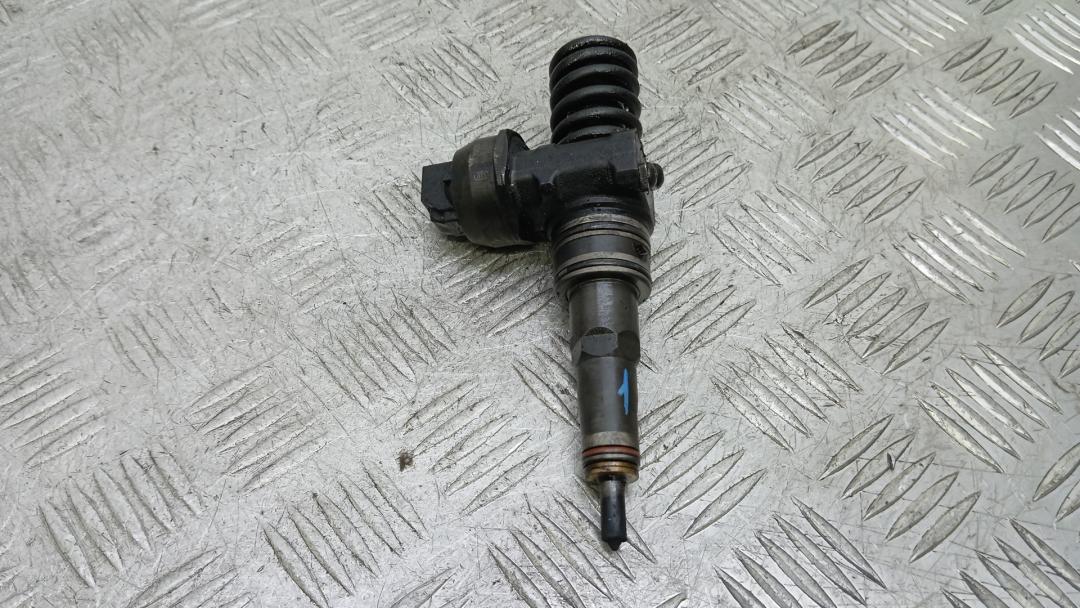 форсунка Volkswagen Transporter T5 2004, 2.5 л., дизель, МКПП, микроавтобус, 0414720210, PDB024 - фото №1