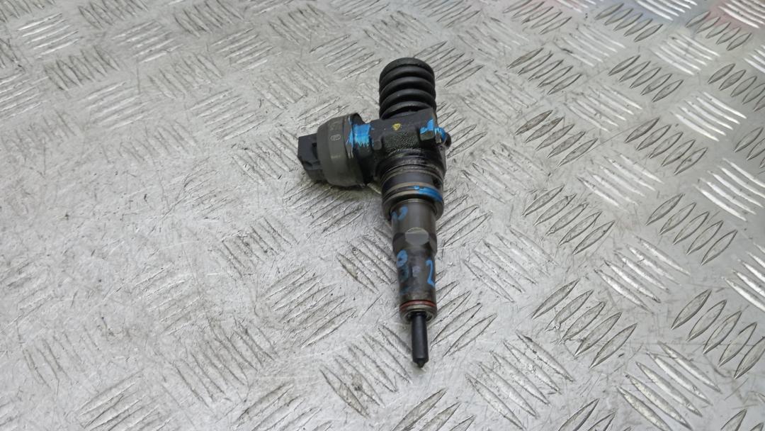 форсунка Volkswagen Transporter T5 2004, 2.5 л., дизель, МКПП, микроавтобус, 0414720210, PDB024 - фото №1