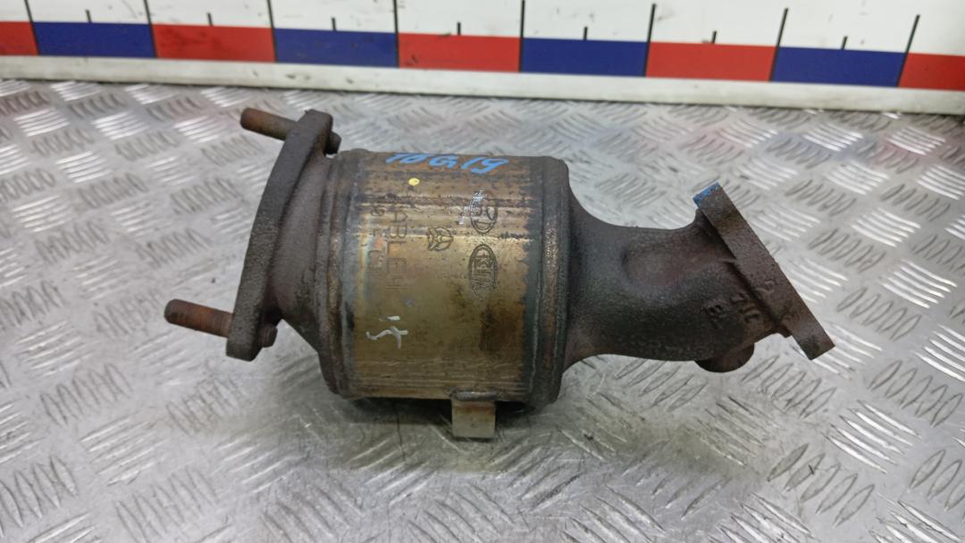 катализатор Kia Sorento 2 поколение 2009, 2.5 л., CRDi VGT, дизель, МКПП, внедорожник 5 дв. - фото №1