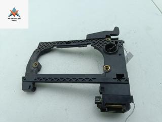 Корпус (держатель) ручки двери передней правой BMW 5 серия E39 [рестайлинг] 2003, 3.0 л., дизель, АКПП, чёрный, универсал, 8236644