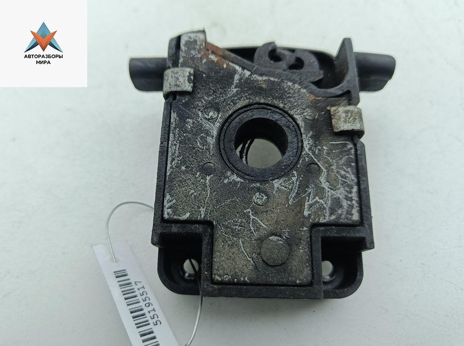 замок капота BMW 5 серия E39 1998, 2.0 л., бензин, МКПП, синий, универсал, 5123 - фото №1