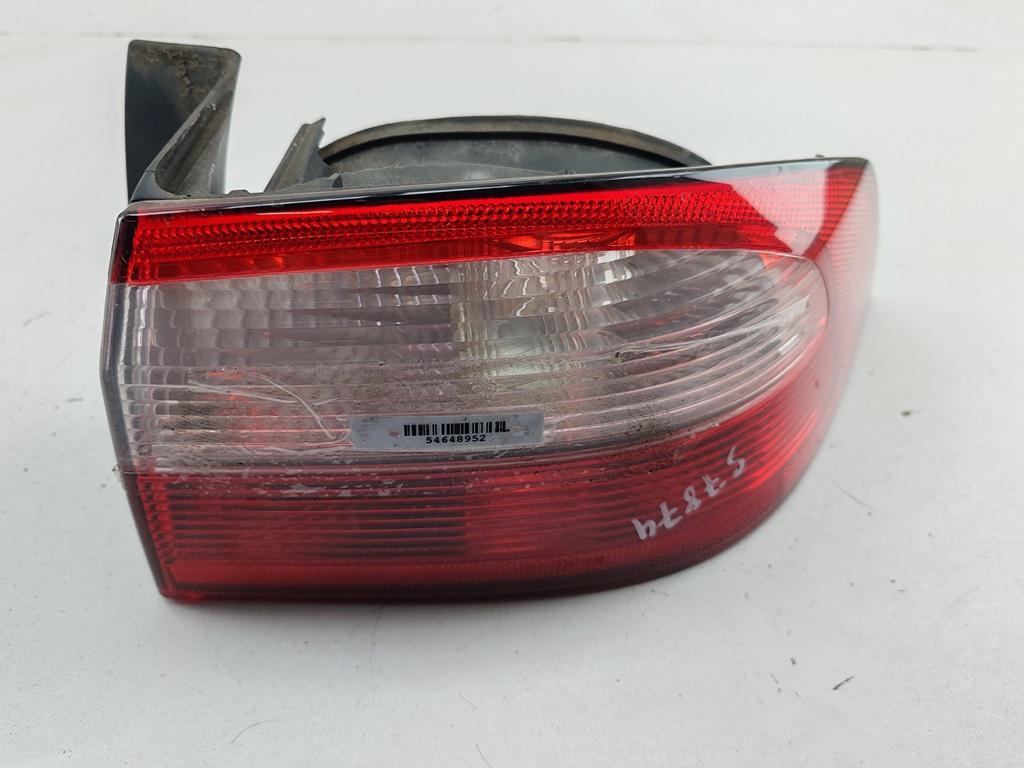 фонарь задний правый Renault Laguna 2 поколение 2001, 2.0 л., бензин, МКПП, красный, хетчбэк 5 дв., 8200002474 - фото №1