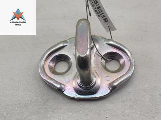 ответная часть (скоба) замка двери Mazda 3 BP 2019, 2.0 л., гибрид, МКПП, чёрный, хетчбэк 5 дв.