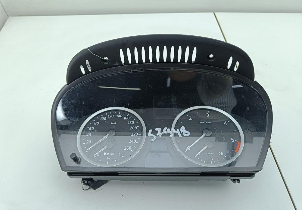 приборная панель BMW 5 E60/E61 2006, 2.5 л., дизель, АКПП, чёрный, универсал, 6983153