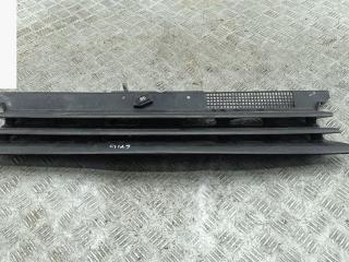 решетка радиатора Volkswagen Golf 4 поколение 1999, синий, хетчбэк 5 дв.