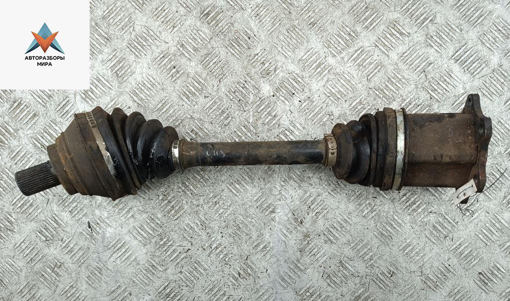 полуось передняя левая (приводной вал, ШРУС) Volkswagen Caddy 3 поколение 2006, 1.9 л., дизель, АКПП, серый, фургон - фото №1