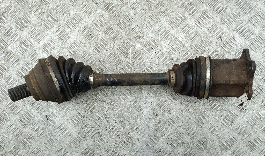 полуось передняя левая (приводной вал, ШРУС) Volkswagen Caddy 3 поколение 2006, 1.9 л., дизель, АКПП, серый, фургон - фото №1