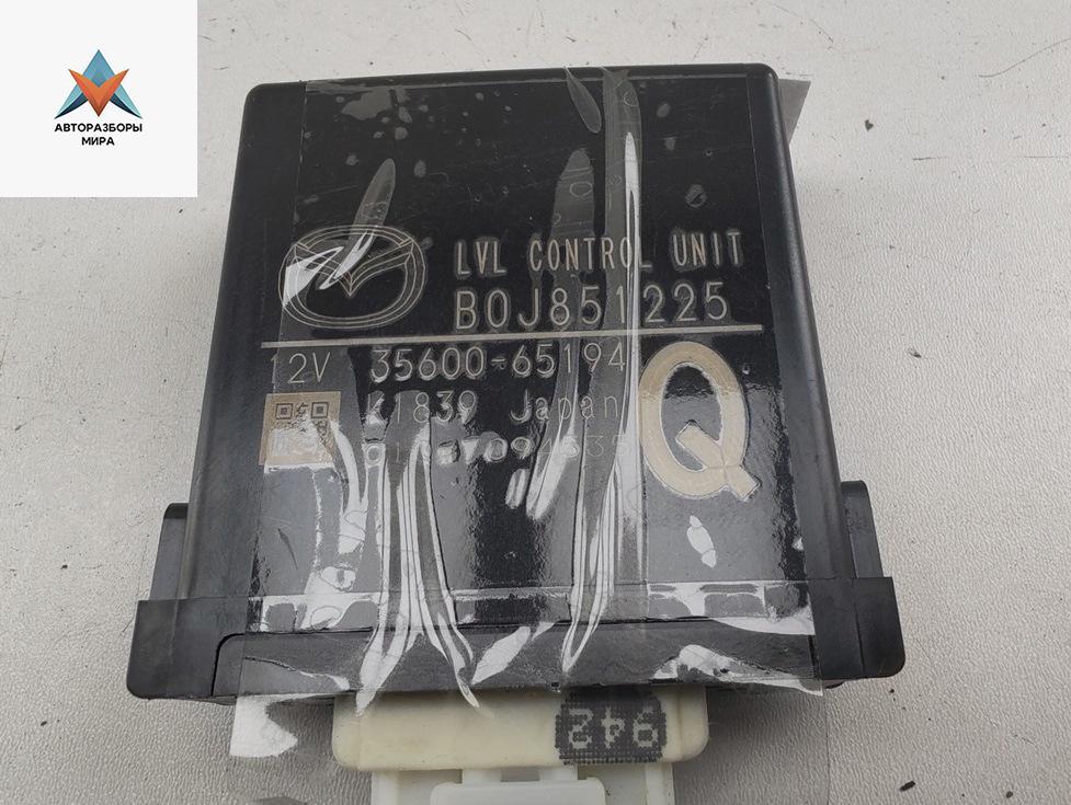 блок управления светом Mazda 3 BP 2019, 2.0 л., гибрид, МКПП, чёрный, хетчбэк 5 дв., BOJ851225 - фото №1