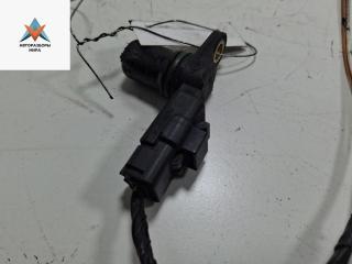 датчик коленвала Renault Megane 2 поколение [рестайлинг] 2008, 1.5 л., дизель, МКПП, серый, универсал, 8200033686