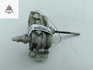 замок лючка топливного бака Audi A6 4A/C4 1997, 1.8 л., бензин, МКПП, серый, универсал, 4A0862153C