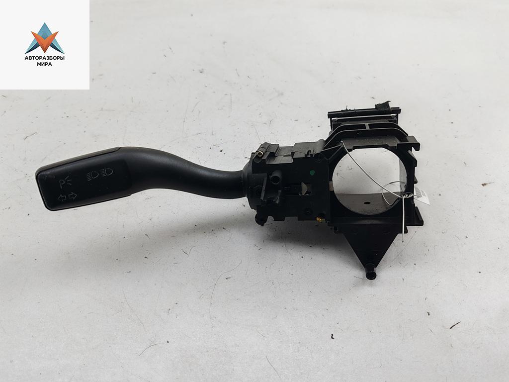переключатель поворотов Audi A4 B7 2004, 2.0 л., бензин, МКПП, синий, седан, 4E0953513A - фото №1