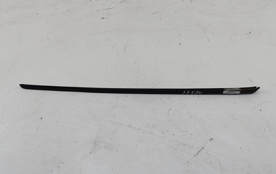 молдинг лобового стекла Audi A4 B6 2001, 1.8 л., Ti, бензин, МКПП, чёрный, седан, 8E0854328