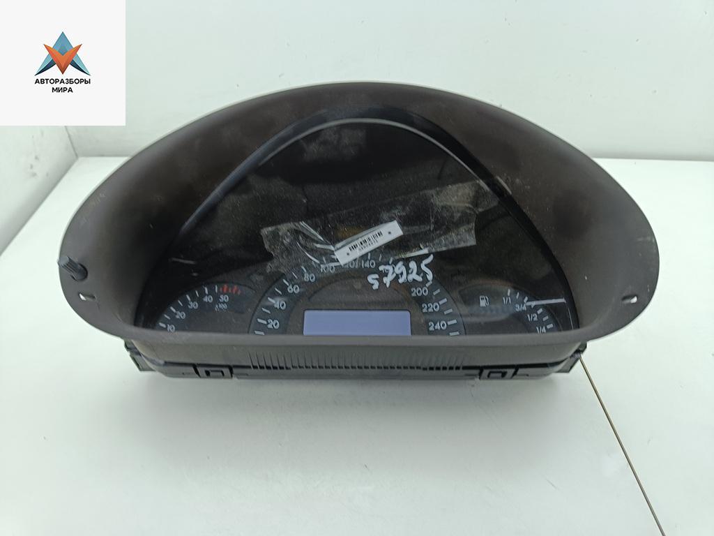 приборная панель Mercedes-Benz C-Класс W203/S203/CL203 2003, 2.2 л., дизель, АКПП, чёрный, универсал, 2035403047 - фото №1