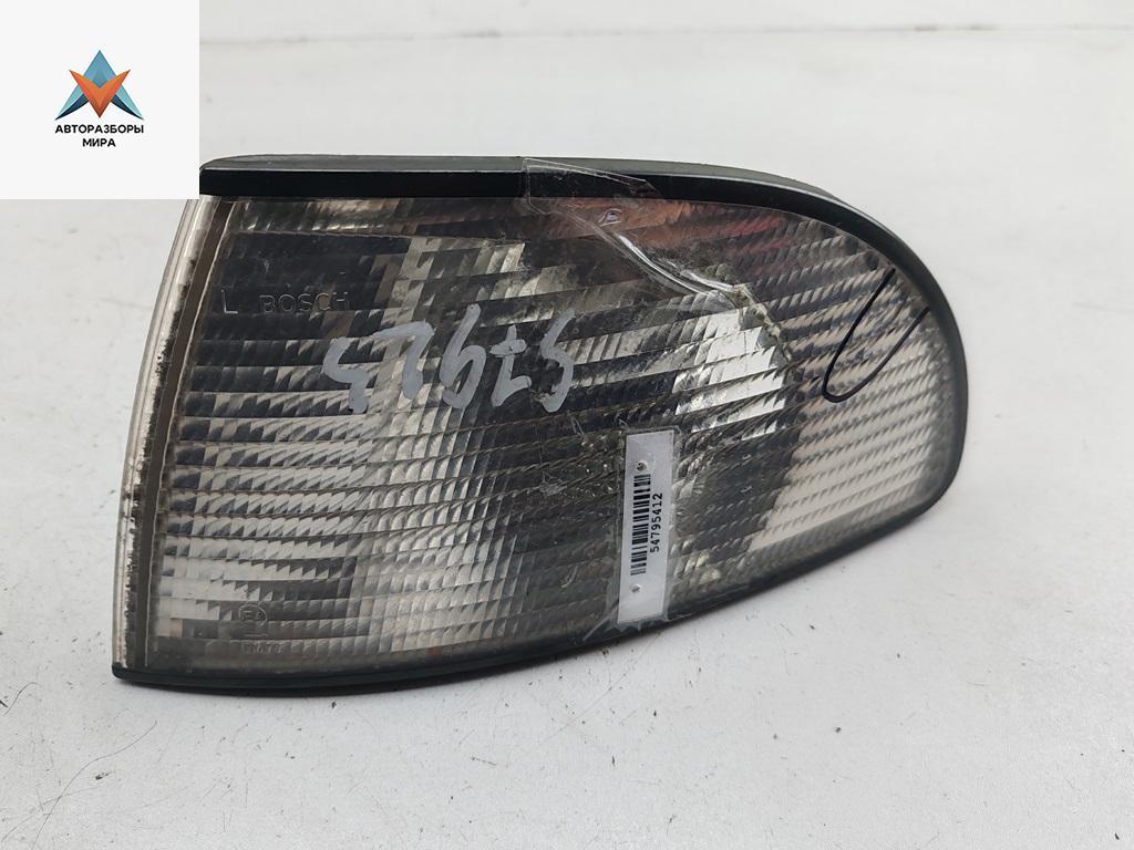 Поворотник (указатель поворота) левый Audi A4 B5 1996, 2.6 л., бензин, МКПП, синий, универсал, 8D0953049 - фото №1